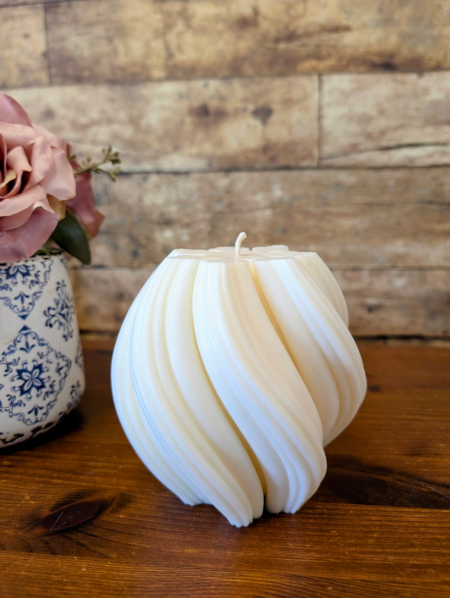 flammenförmige Kerze